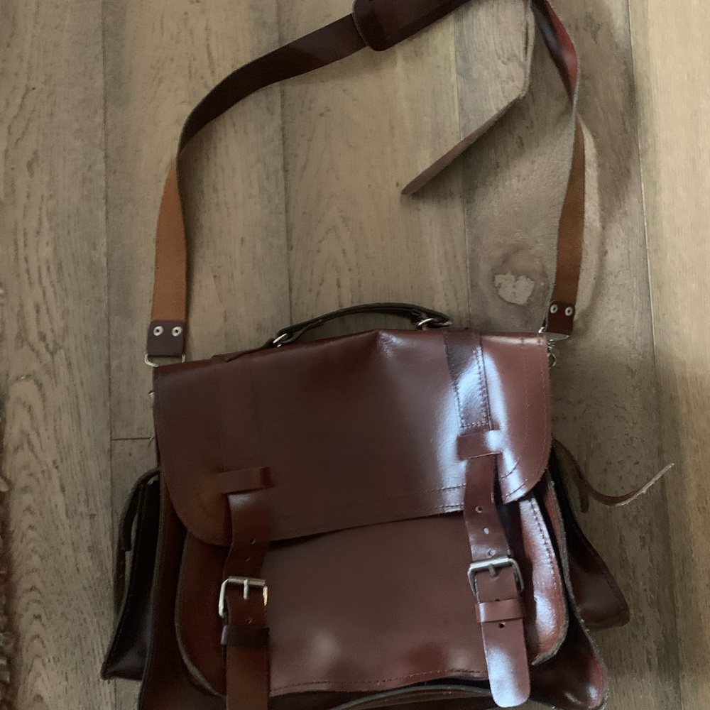 Vintage Leather Messenger Bag with Handle and Strap